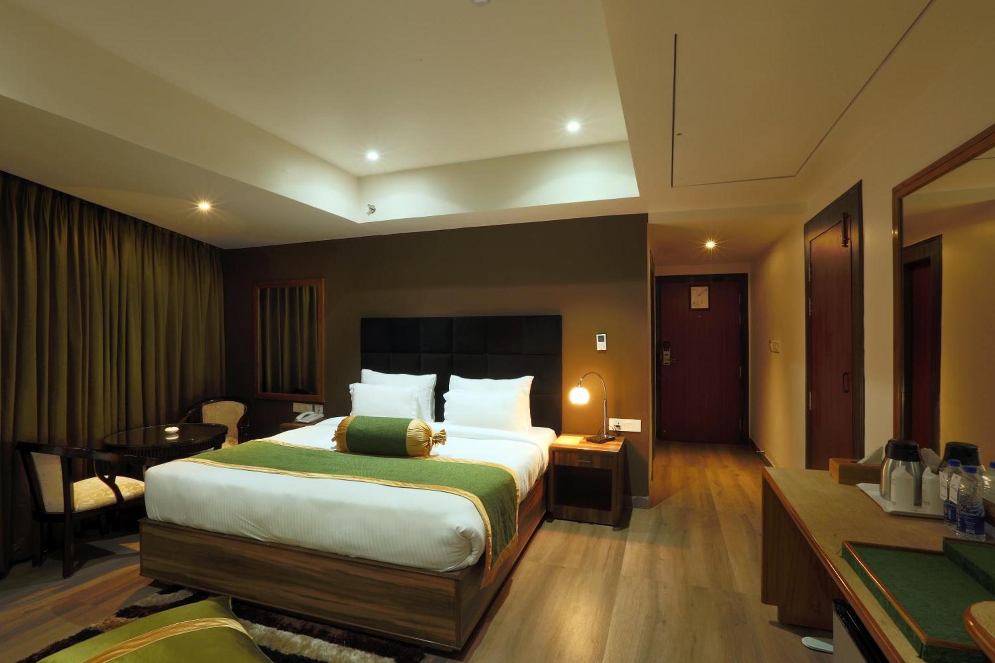 Hotel Prithvi Palace Igi Airport Delhi Yeni Delhi Dış mekan fotoğraf