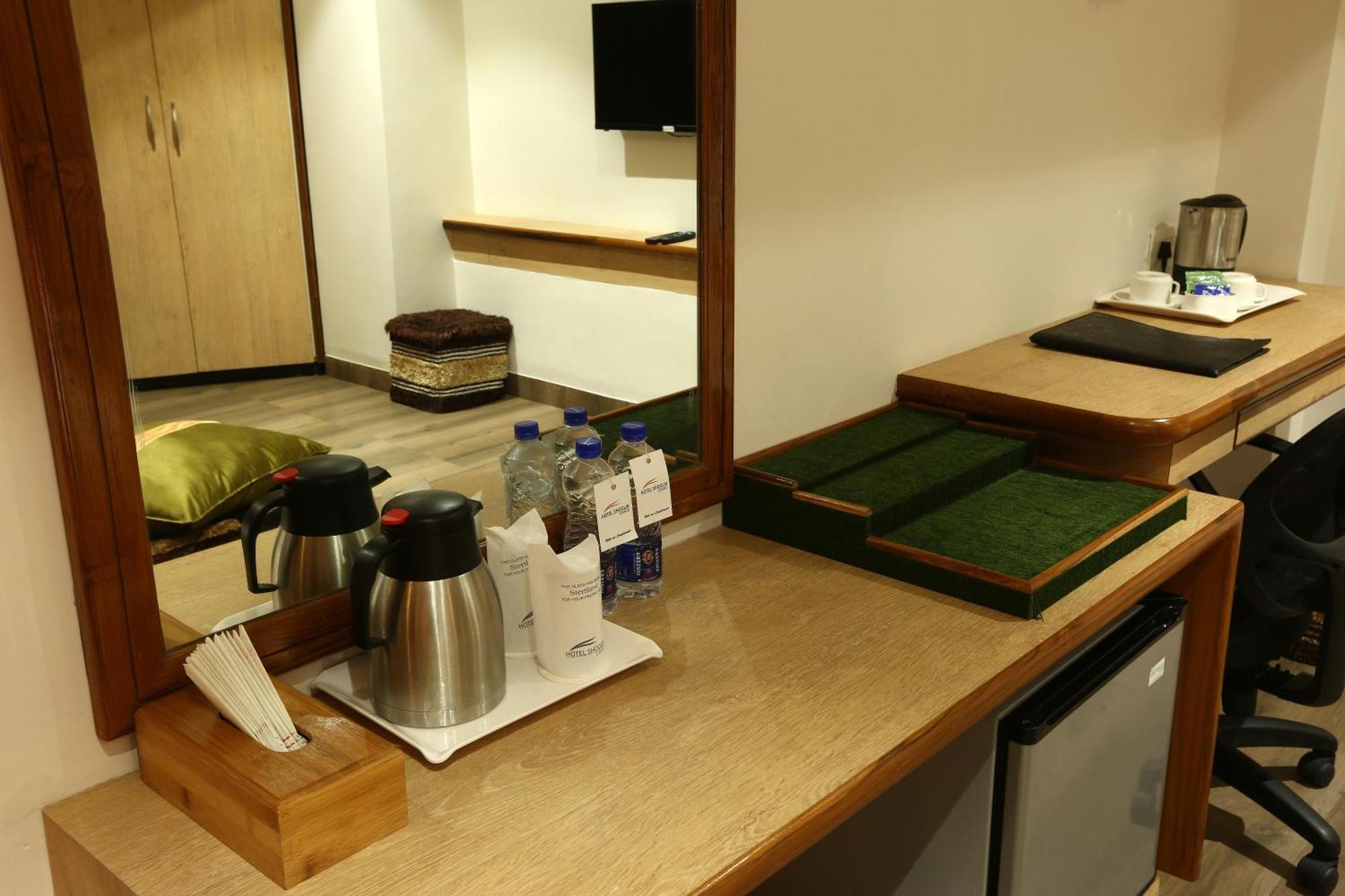 Hotel Prithvi Palace Igi Airport Delhi Yeni Delhi Dış mekan fotoğraf