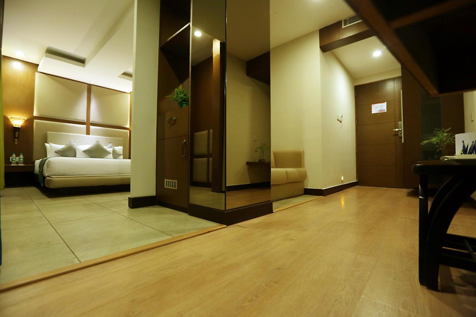 Hotel Prithvi Palace Igi Airport Delhi Yeni Delhi Dış mekan fotoğraf
