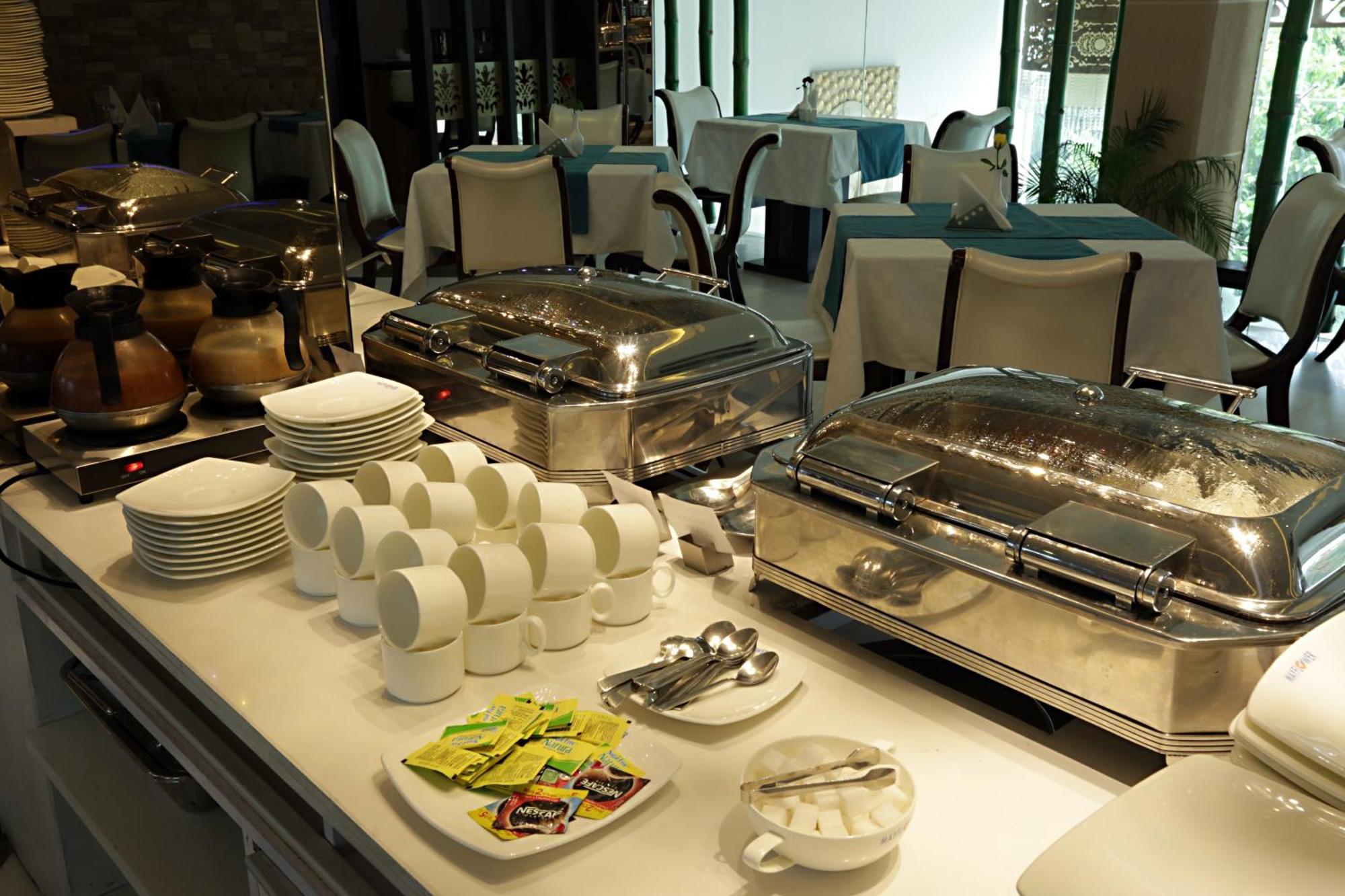 Hotel Prithvi Palace Igi Airport Delhi Yeni Delhi Dış mekan fotoğraf